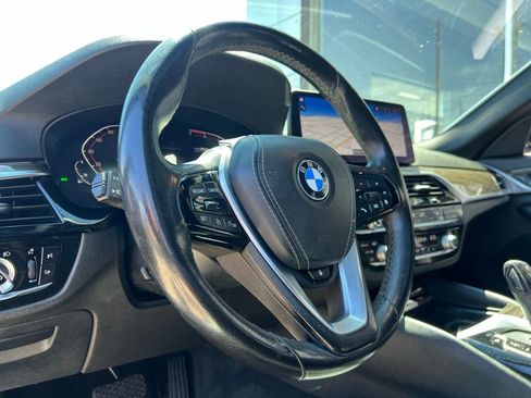 Used 2021 BMW 530i w/ Convenience Package image 41