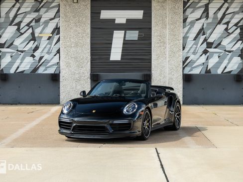 Used 2019 Porsche 911 Turbo S AWD/4WD image 5