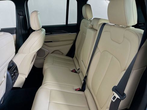 Used 2022 Jeep Grand Cherokee Limited 4xe AWD/4WD image 32