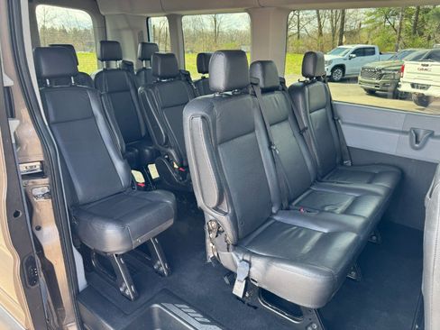 Used 2018 Ford Transit 350 XLT image 18