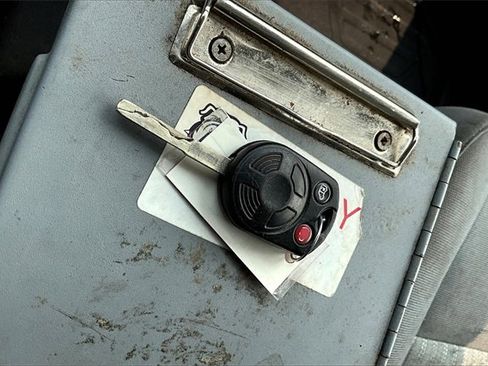 Used 2018 Ford Transit 250 130 Low Roof image 10