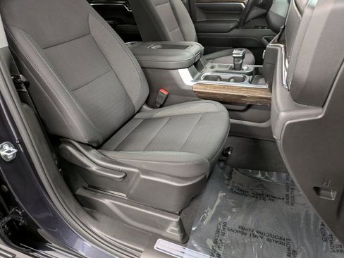 Used 2022 GMC Sierra 1500 Elevation w/ Preferred Package image 28