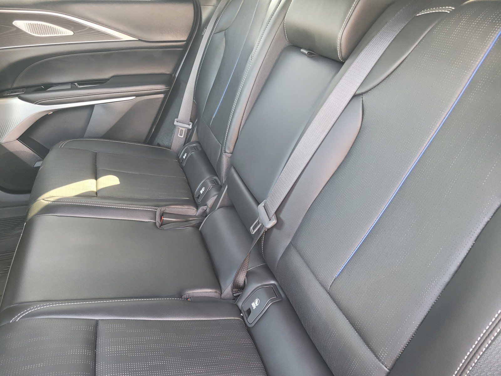 Certified 2025 Cadillac Lyriq Luxury w/ LPO, Floor Liner Package AWD/4WD image 11