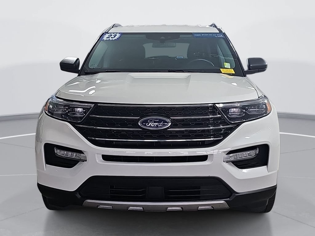 Used 2023 Ford Explorer XLT w/ Equipment Group 202A AWD/4WD image 10