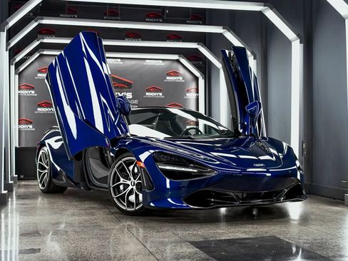 Used 2020 McLaren 720S Spider RWD image 1