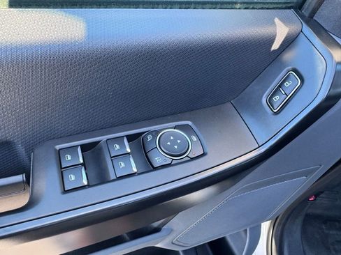 Used 2023 Ford F150 Lightning Pro image 22