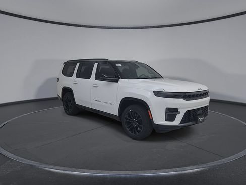 New 2026 Jeep Grand Wagoneer Summit AWD/4WD image 3