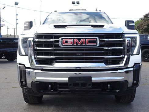 Used 2024 GMC Sierra 3500 SLE AWD/4WD image 5