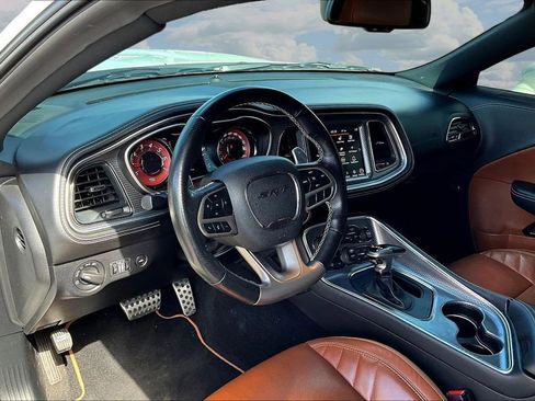 Used 2022 Dodge Challenger SRT Hellcat w/ Plus Package RWD image 16