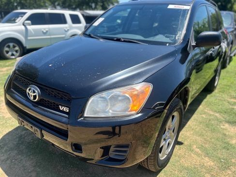 Used 2012 Toyota RAV4 FWD V6 w/ Value Pkg image 2