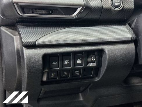 Used 2020 Subaru Forester Limited AWD/4WD image 9
