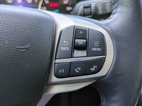 Used 2022 Ford Explorer XLT w/ Equipment Group 202A RWD image 27
