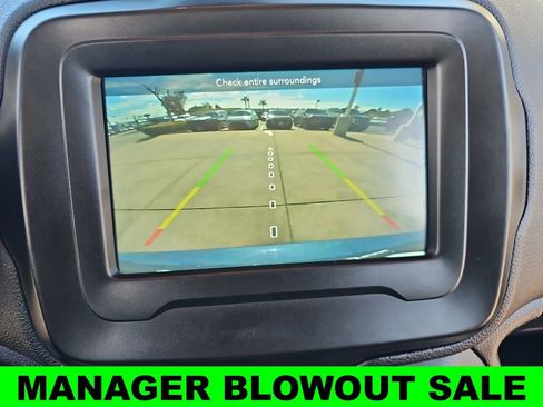 Used 2021 Jeep Renegade Sport w/ Sport Appearance Group AWD/4WD image 21