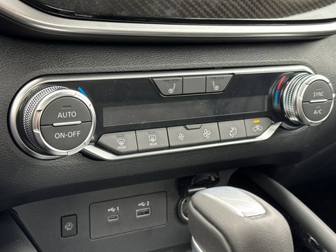 New 2025 Nissan Altima 2.5 SR w/ SR Premium Package image 16