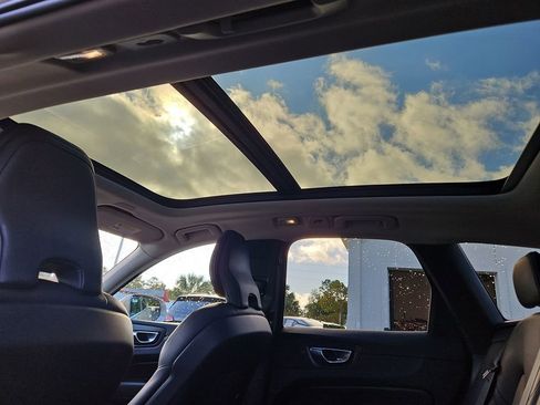 Used 2023 Volvo XC60 B5 Plus w/ Climate Package image 20