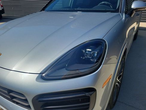 Certified 2022 Porsche Cayenne GTS AWD/4WD image 11