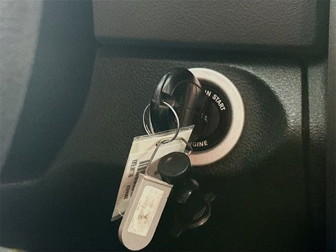 Used 2017 RAM 1500 Express image 27