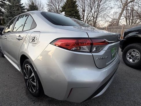Used 2021 Toyota Corolla LE FWD image 7