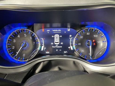 New 2026 Chrysler Pacifica Limited w/ S Appearance Package image 3