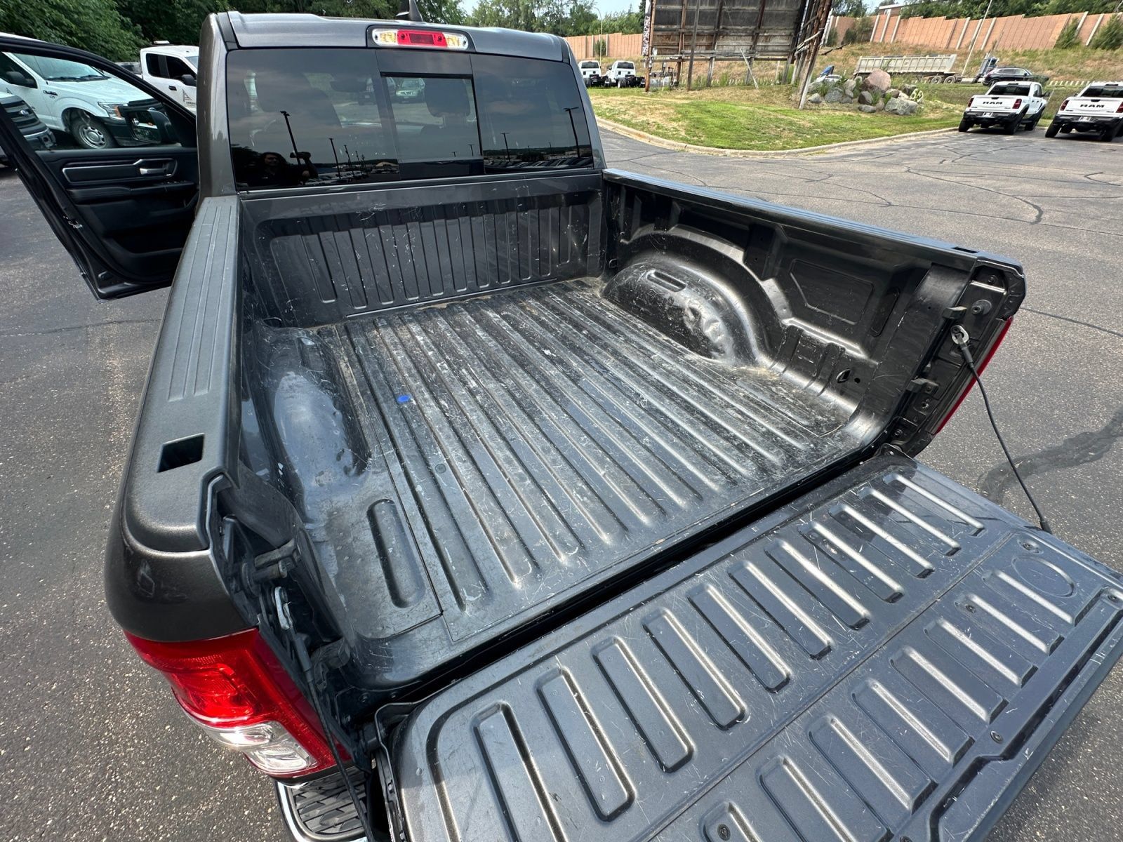 Used 2024 RAM 1500 Big Horn AWD/4WD image 39