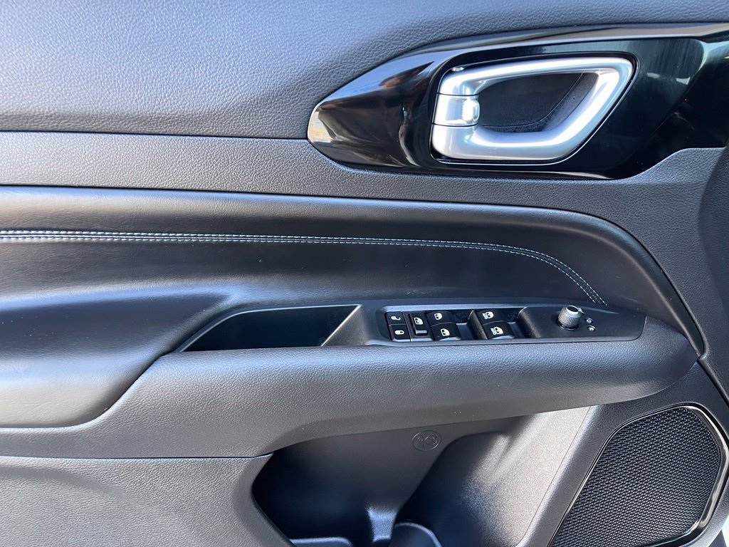 New 2026 Jeep Compass Latitude AWD/4WD image 6