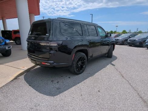 New 2026 Jeep Grand Wagoneer Limited AWD/4WD image 38