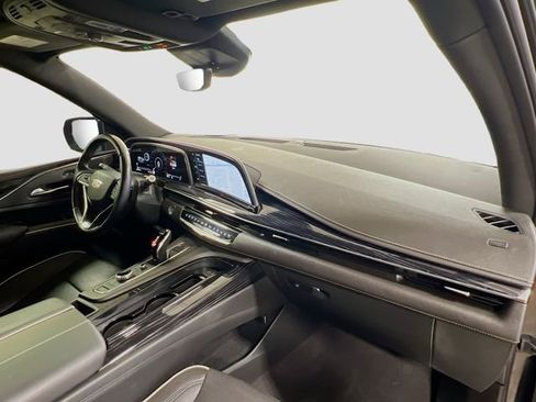 Used 2022 Cadillac Escalade ESV Sport AWD/4WD image 31