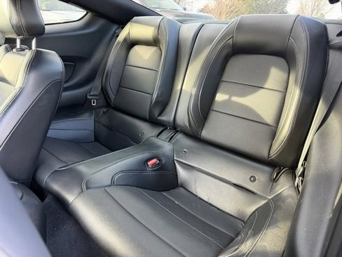 Used 2021 Ford Mustang GT Premium w/ Equipment Group 401A image 10