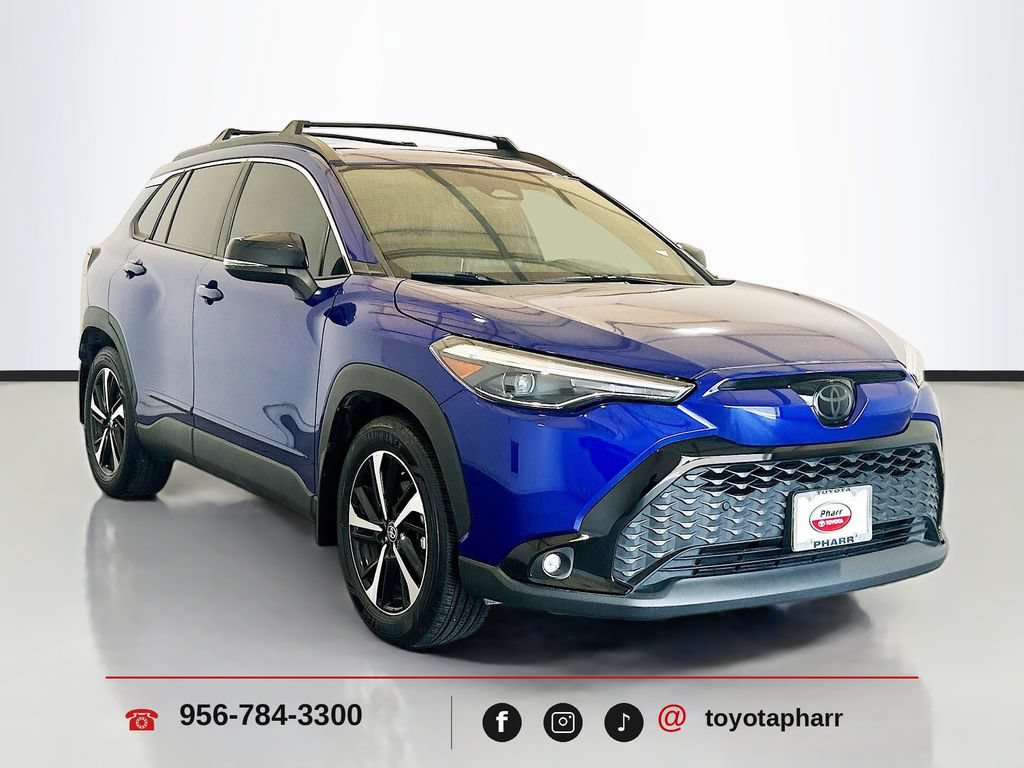 Used 2025 Toyota Corolla Cross AWD Hybrid w/ Convenience Package image 3