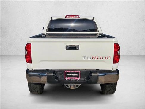 Used 2018 Toyota Tundra SR5 AWD/4WD image 7