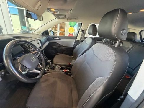 Used 2022 Volkswagen Taos SE FWD image 20