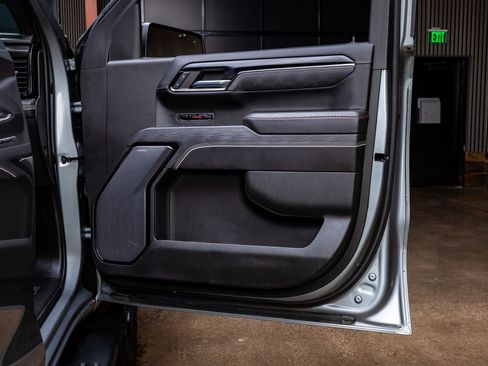 Used 2023 GMC Sierra 1500 AT4X AWD/4WD image 36