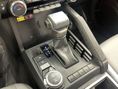 Used 2025 Toyota Tacoma SR5 image 15