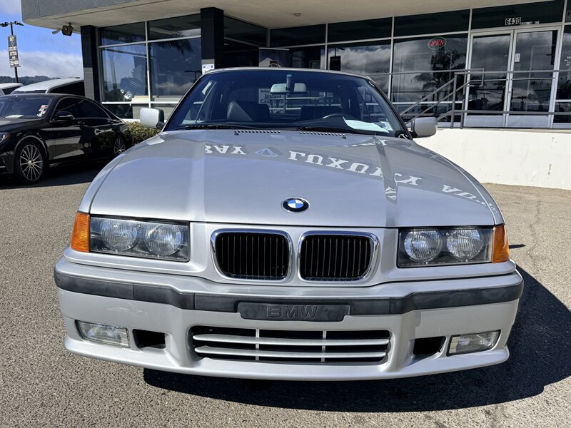 Used 1999 BMW 328i Convertible RWD image 2