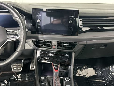 Used 2025 Volkswagen Jetta GLI Autobahn FWD image 18