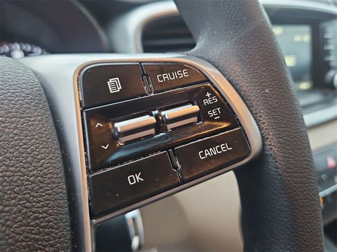Used 2020 Kia Sorento LX image 35