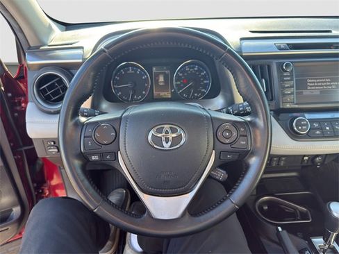 Used 2018 Toyota RAV4 Limited image 10