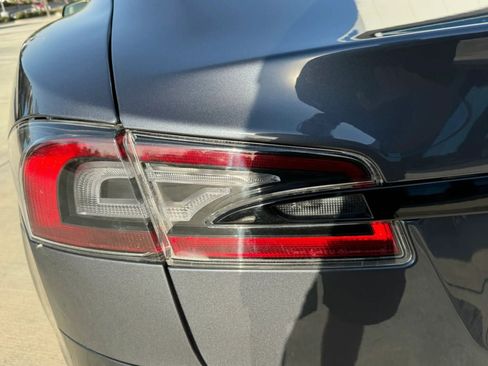 Used 2022 Tesla Model S AWD/4WD image 36