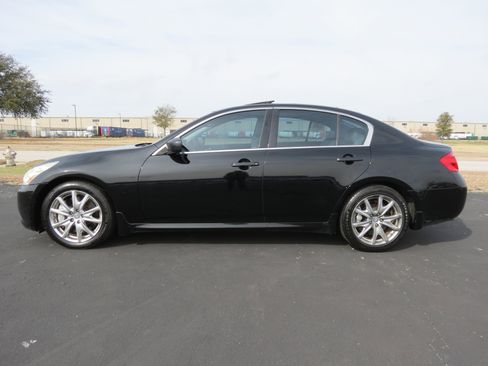 Used 2009 INFINITI G37 Journey w/ Premium Pkg image 3