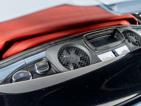 Used 2017 Porsche 911 Turbo S image 49