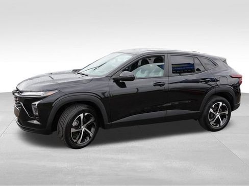 Used 2024 Chevrolet Trax RS w/ Driver Confidence Package FWD image 10