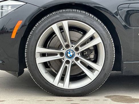 Used 2018 BMW 330e w/ Convenience Package image 28