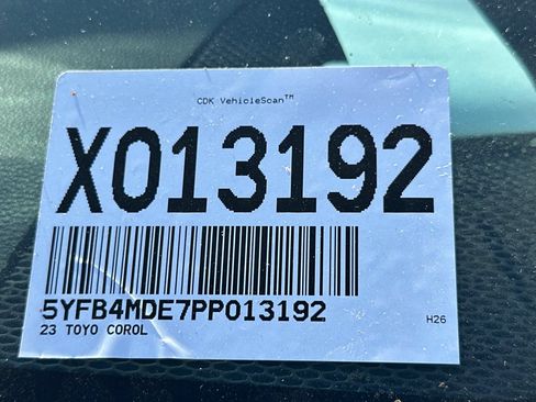 Certified 2023 Toyota Corolla LE FWD image 3