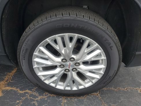 Used 2024 GMC Acadia Elevation image 7