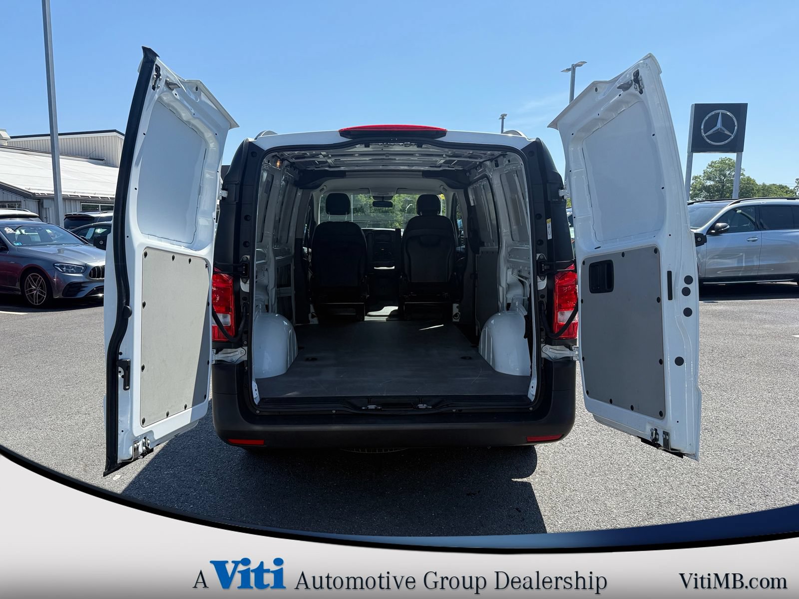 Used 2023 Mercedes-Benz Metris image 19