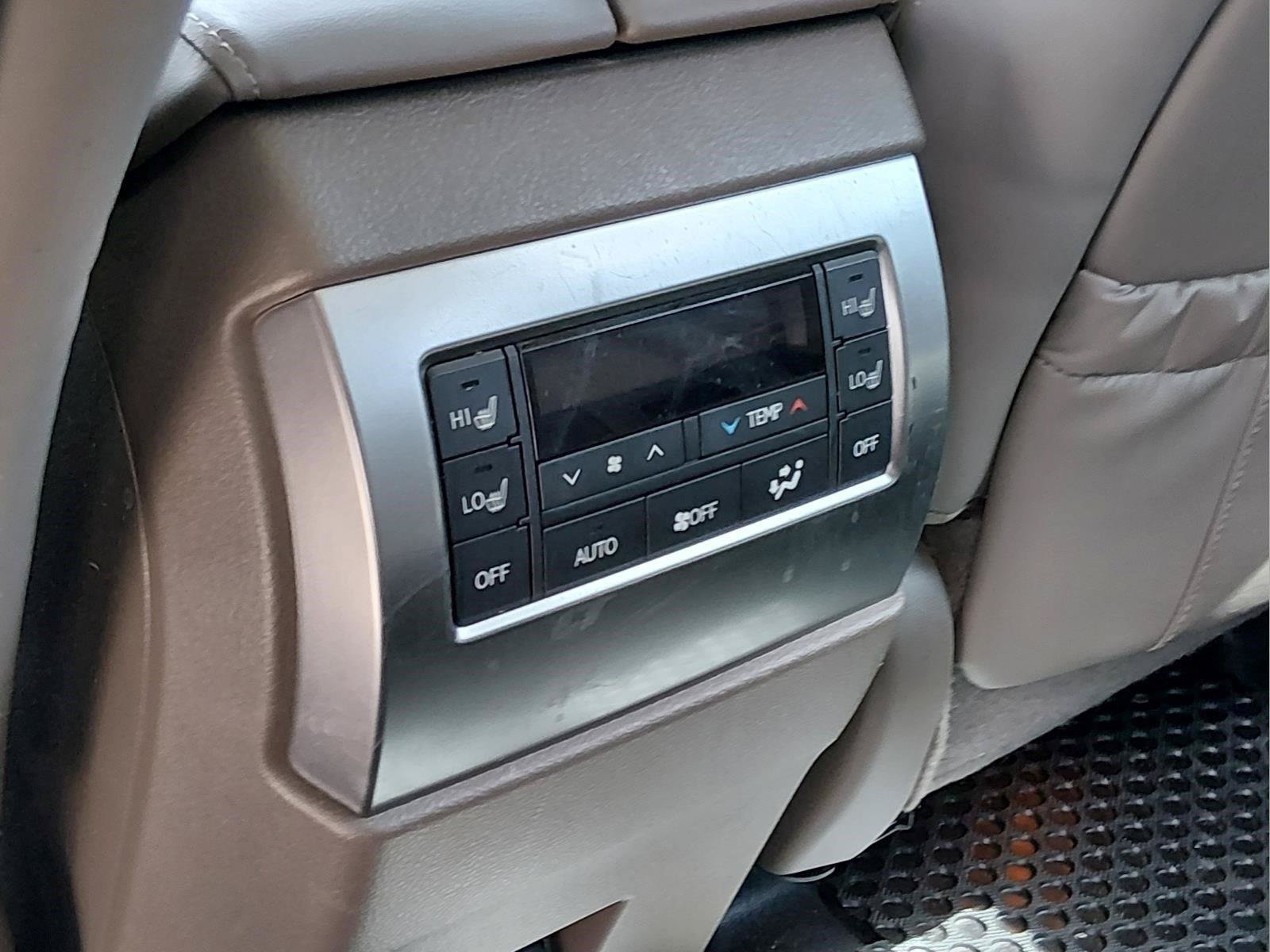 Used 2022 Lexus GX 460 Premium w/ Premium Package AWD/4WD image 13