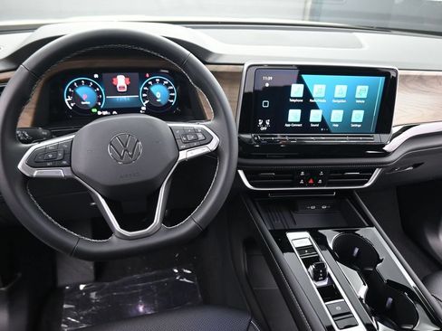 New 2026 Volkswagen Atlas SE AWD/4WD image 37