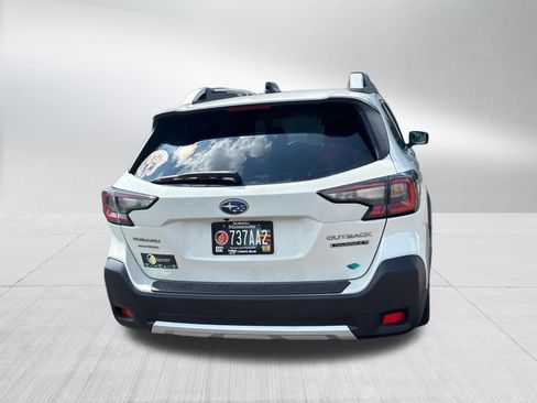 Used 2023 Subaru Outback Touring XT AWD/4WD image 8