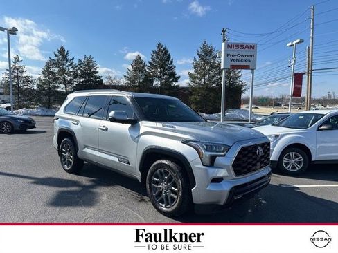 Used 2023 Toyota Sequoia Platinum image 1