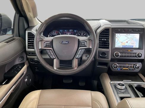 Used 2020 Ford Expedition XLT w/ Equipment Group 202A RWD image 7